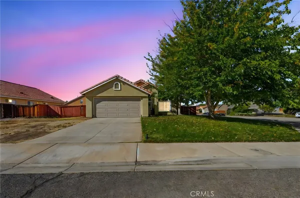 $2,500 | 13196 Oberlin Avenue, Victorville, CA 92392