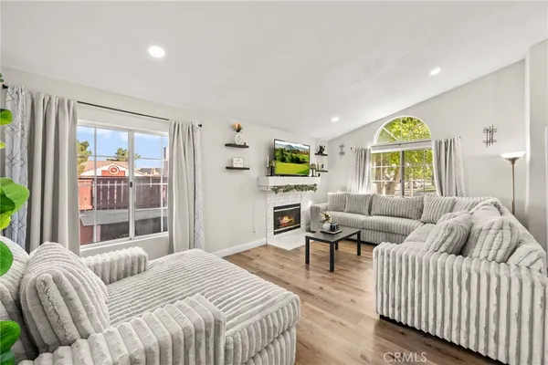 $2,500 | 13196 Oberlin Avenue, Victorville, CA 92392