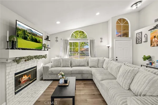 $2,500 | 13196 Oberlin Avenue, Victorville, CA 92392