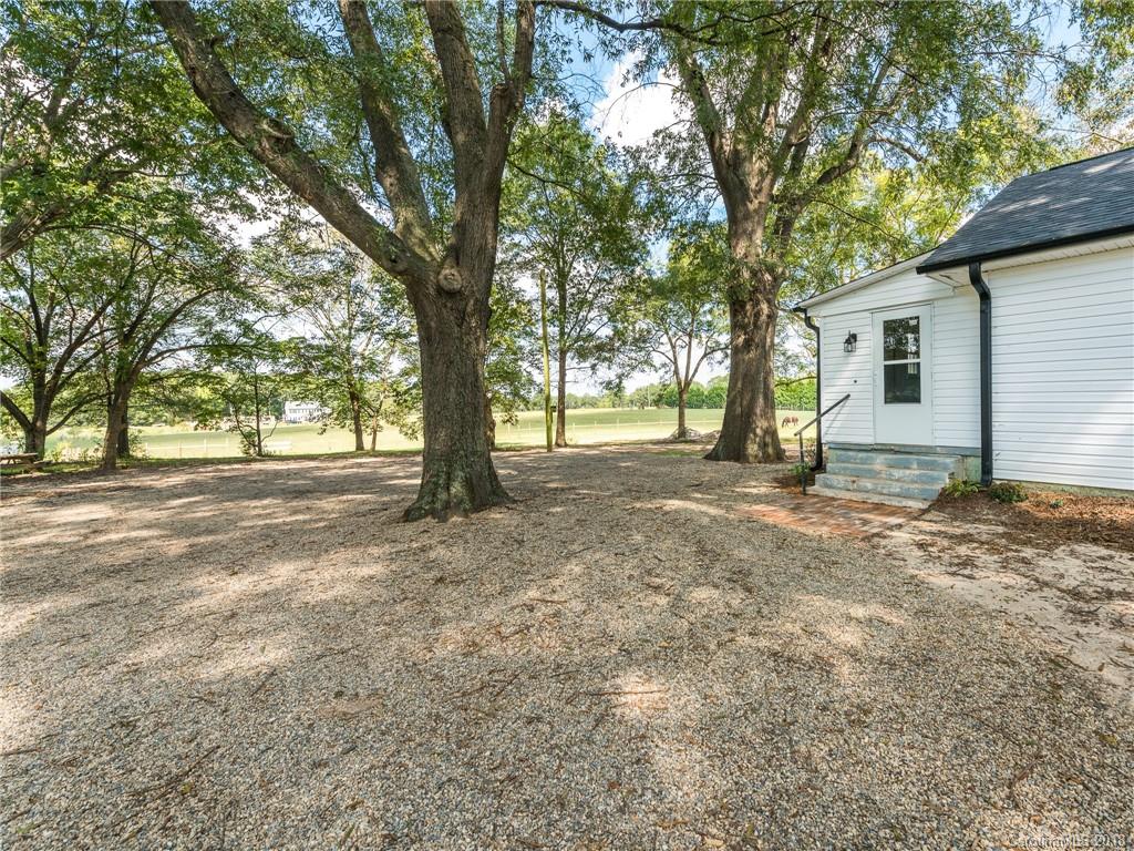 2022 Long Hope Road Monroe, NC 28112 - Photo 6 of 28