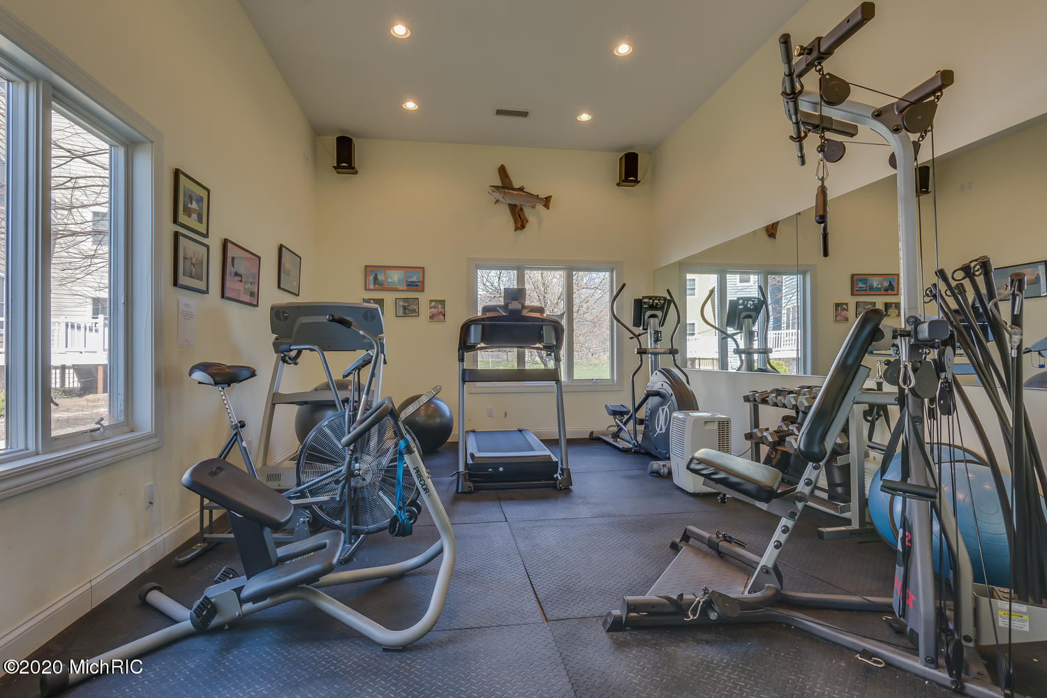 45 Diamond Point Lane New Buffalo, MI 49117 - Photo 6 of 9 Club House Fitnesss Area