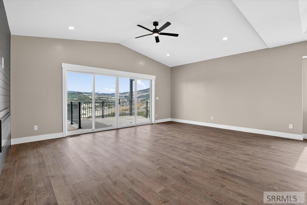 4456 Center Street Pocatello, ID 83201 - Photo 14 of 48