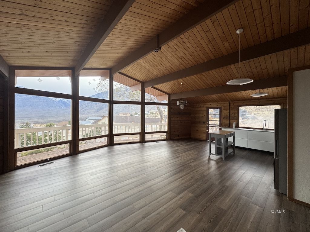 4701 Westridge Road Bishop, CA 93514 - Photo 3 of 6 View