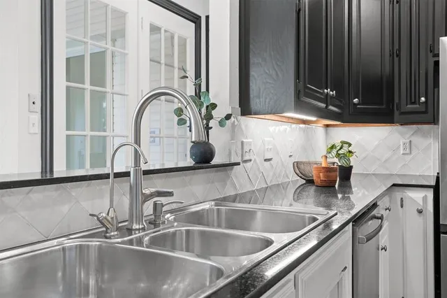 $899,900 | 4147 Briargrove Lane, Dallas, TX 75287