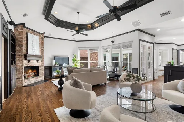 $899,900 | 4147 Briargrove Lane, Dallas, TX 75287