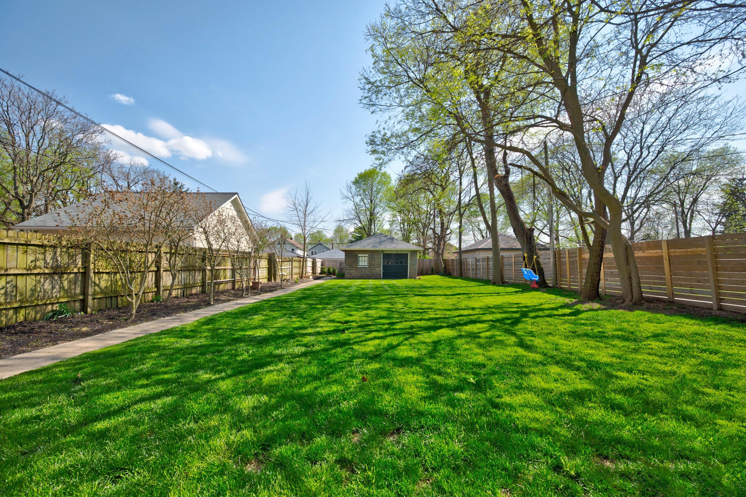 1815 Bryden Road Columbus, OH 43205 - Photo 15 of 55 Large Fenced Rear Yard
