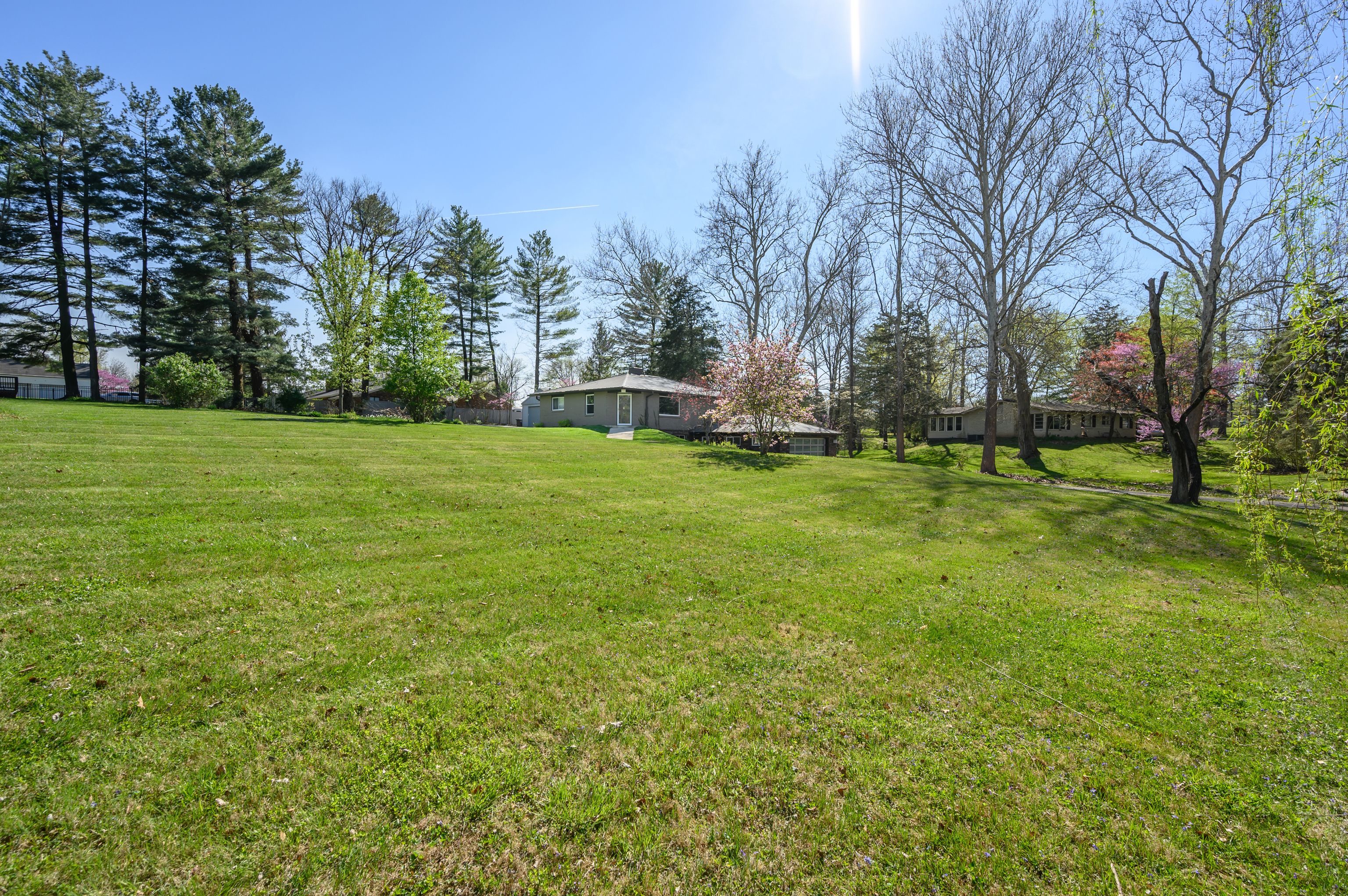 4155 West Reece Lane Columbus, IN 47201 - Photo 7 of 41 Gallery Image 7
