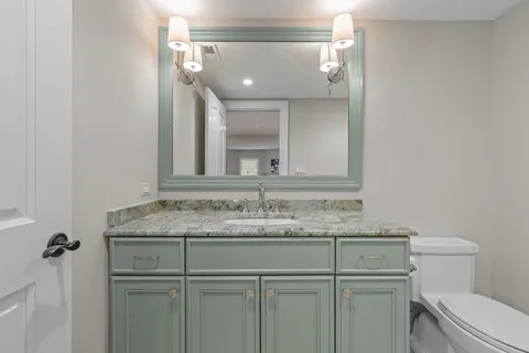 $3,375,000 | 1150 West Keswick Lane, Lake Forest, IL 60045