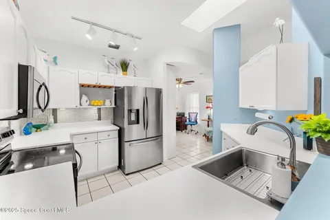 $450,000 | 70 Coral Sea Way, Unit 25, Satellite Beach, FL 32937