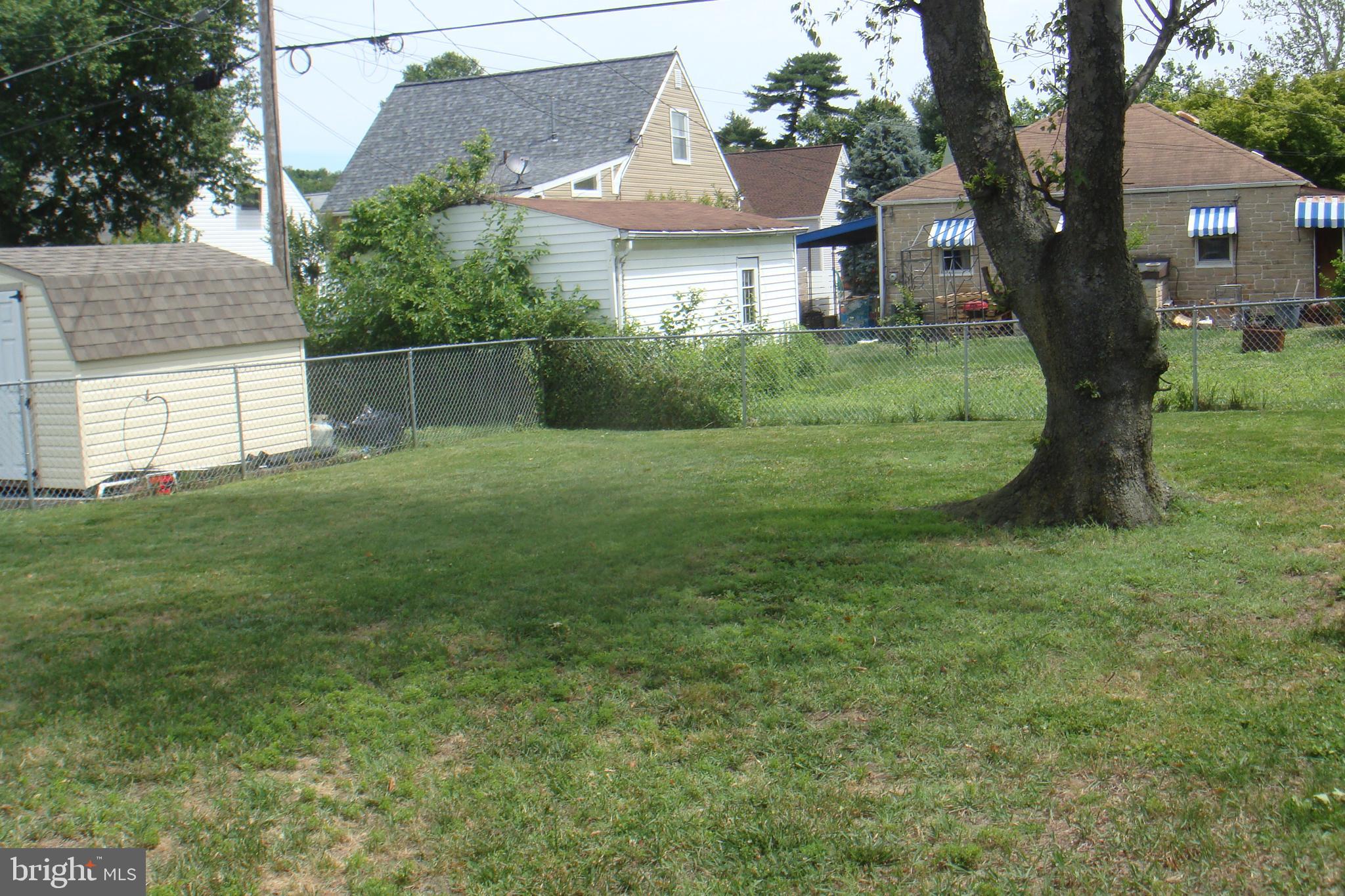 1713 Leslie Road Baltimore, MD 21222 - Photo 51 of 59 Large Back Yard