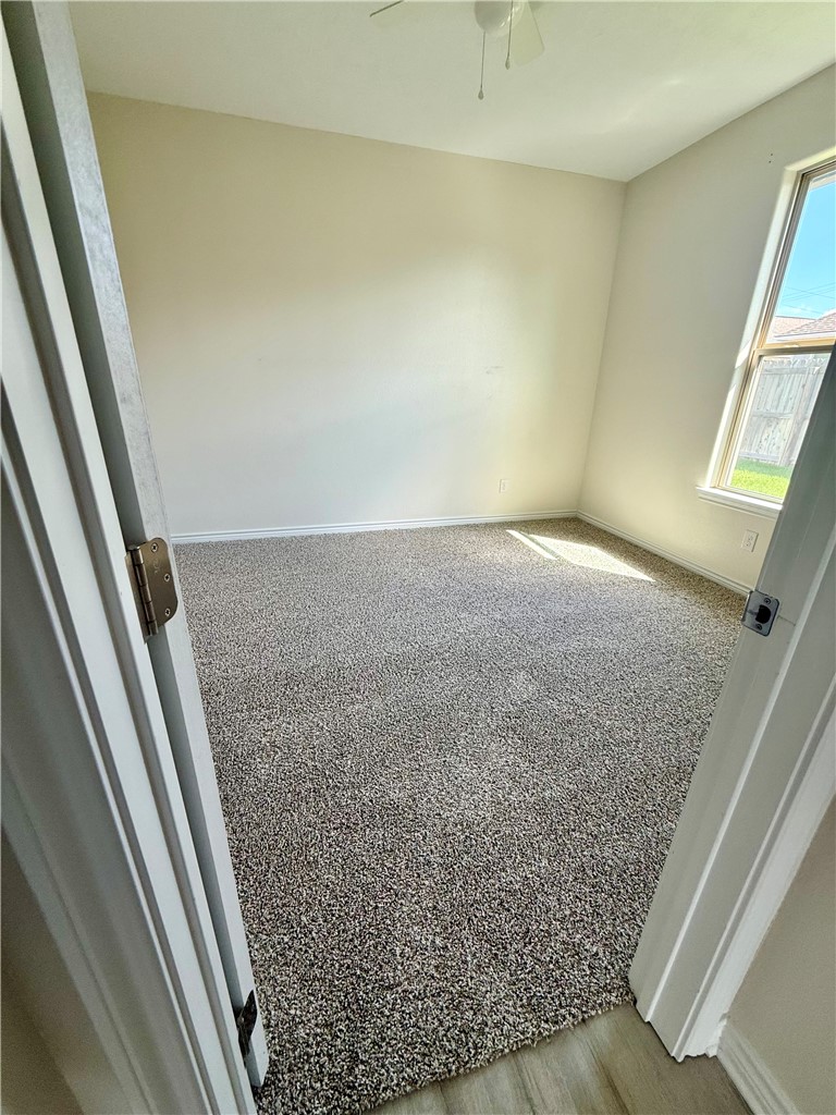 3677 Rabbit Lane Bryan, TX 77808 - Photo 11 of 30
