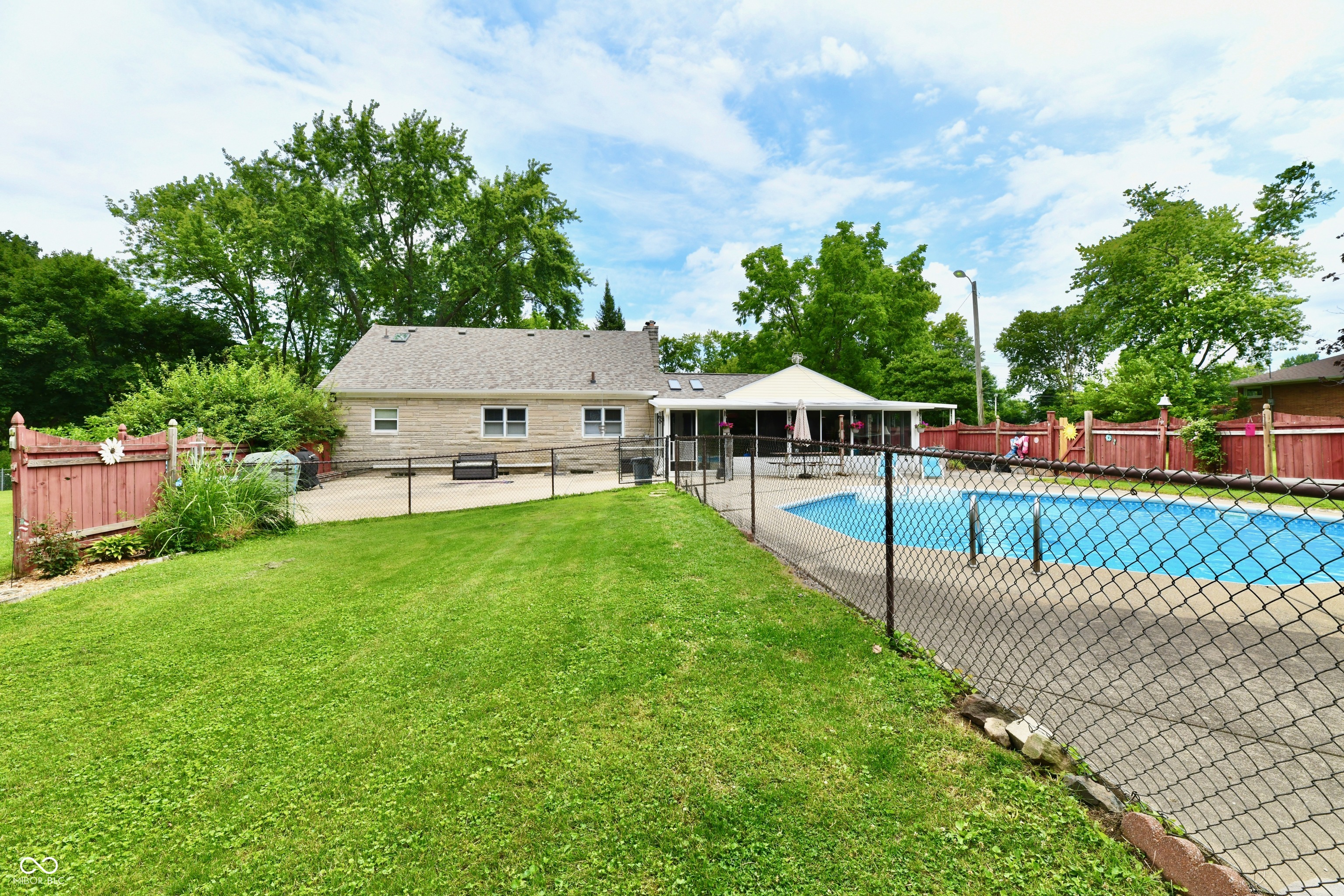 6419 East Southport Road Indianapolis, IN 46237 - Photo 9 of 59