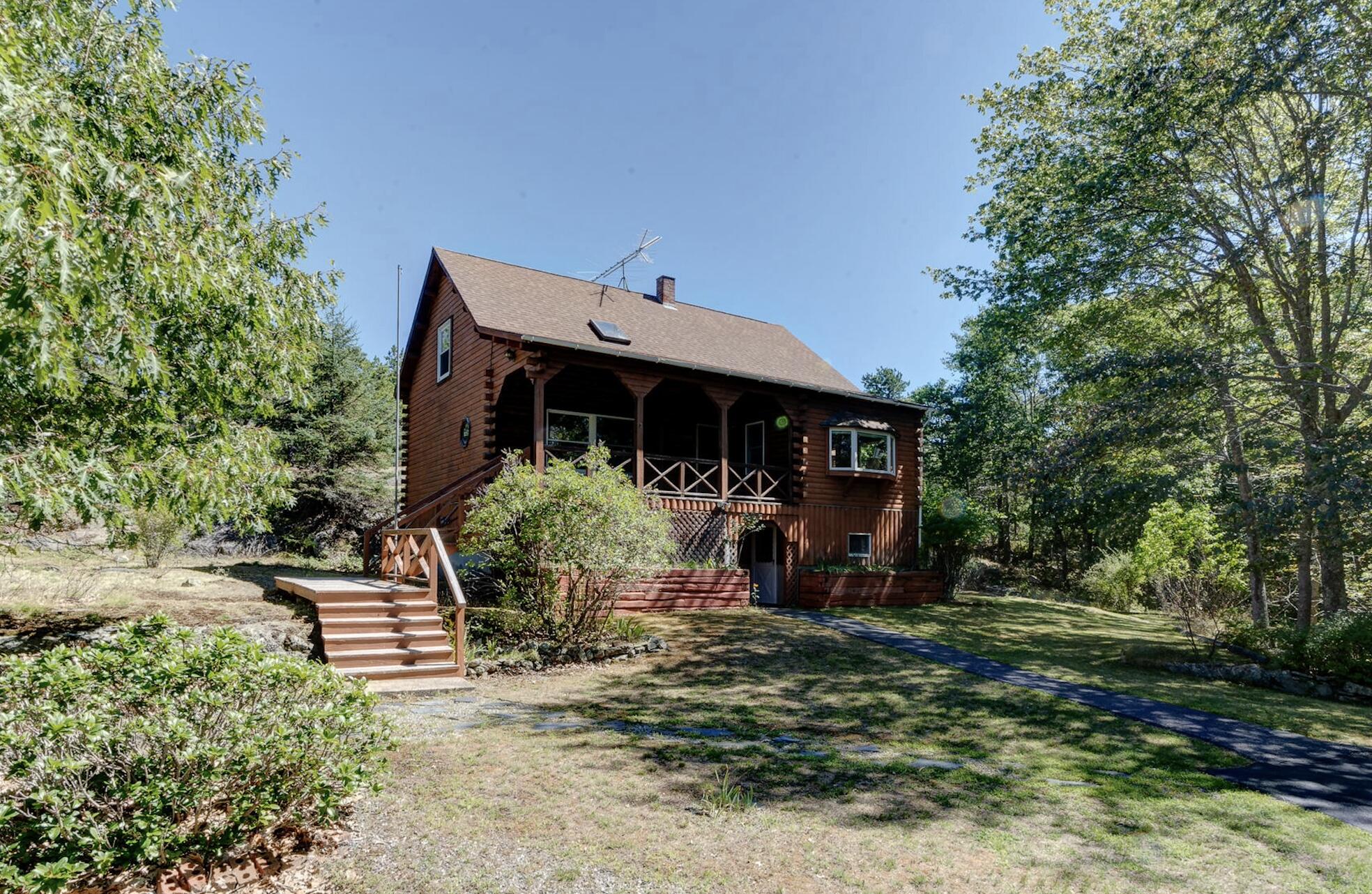 726 5 Islands Road Georgetown, ME 04548 - Photo 2 of 42 Screen Shot 2022-09-07 at 1.00.12 PM