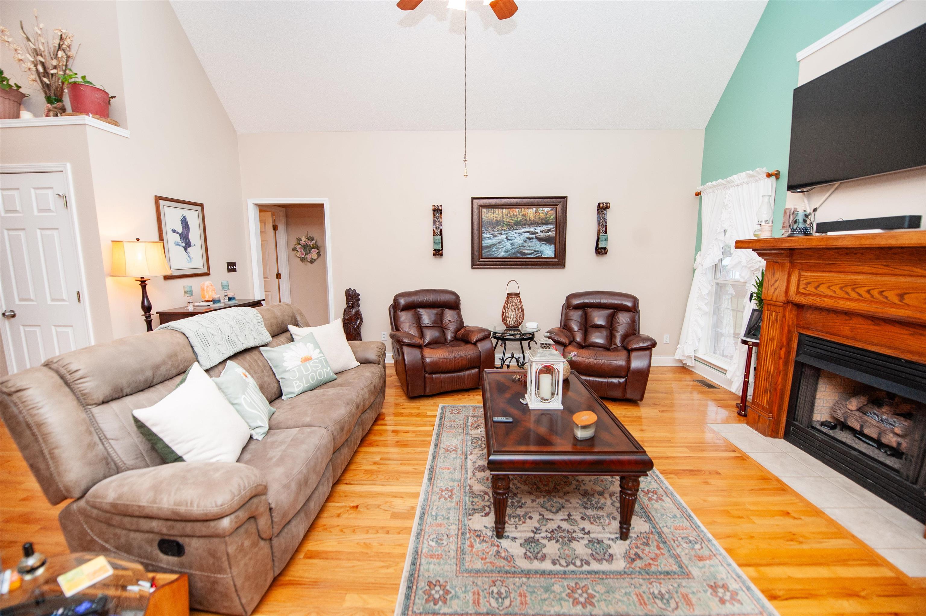 209 Roundstone Drive Inman, SC 29349 - Photo 13 of 43 Living Room
