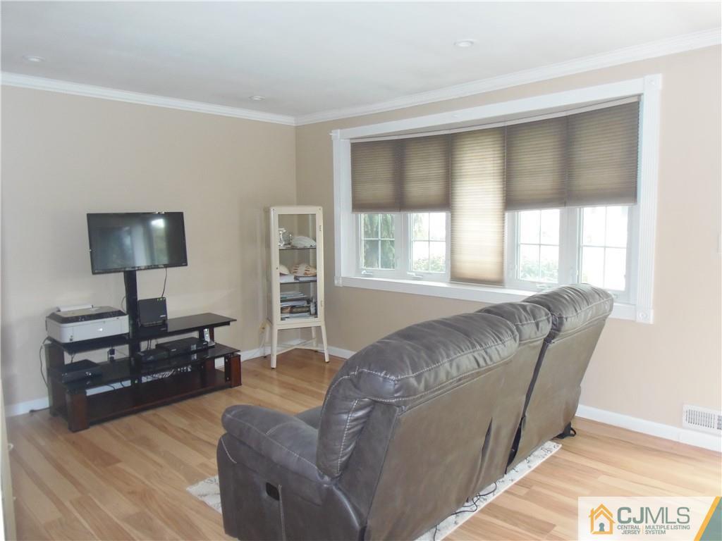 32 Hilliard Road Old Bridge, NJ 08857 - Photo 3 of 16 Gallery Image 3
