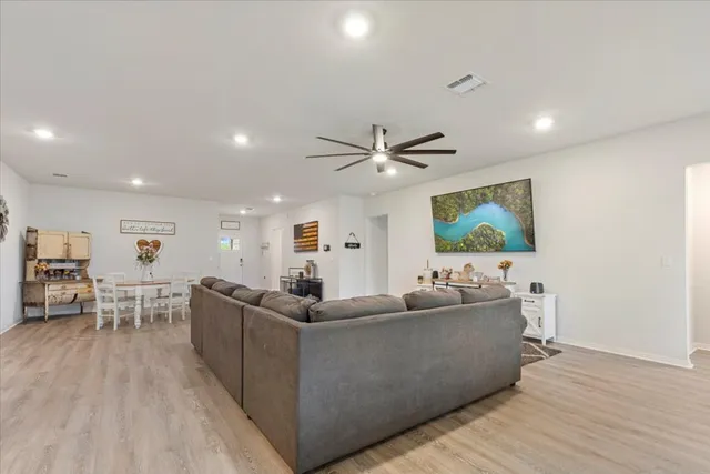 $435,000 | 109 Sandpiper Drive, Bastrop, TX 78602