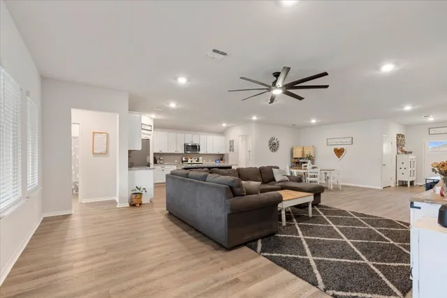 $435,000 | 109 Sandpiper Drive, Bastrop, TX 78602