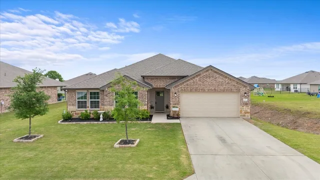 $435,000 | 109 Sandpiper Drive, Bastrop, TX 78602