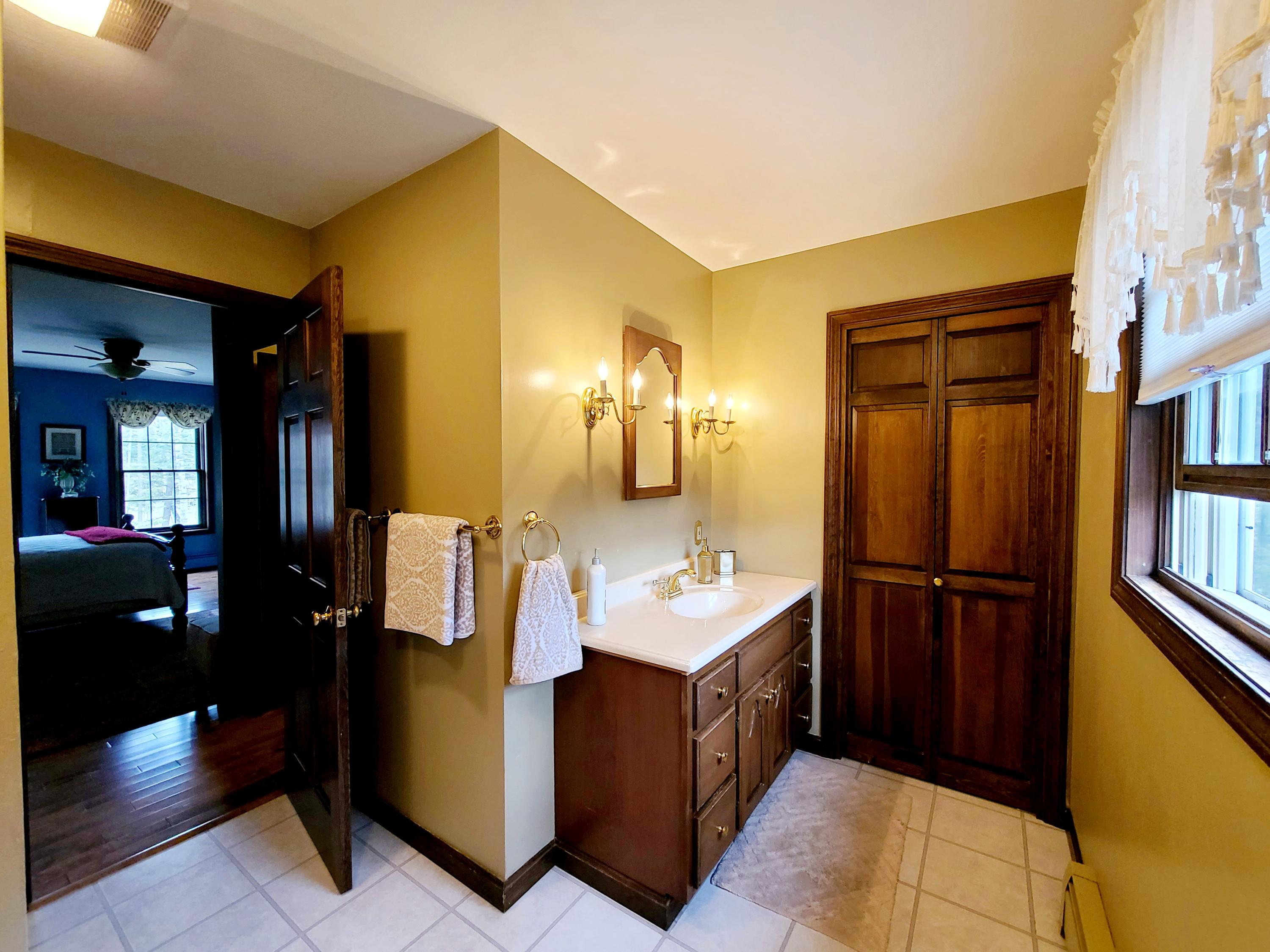 30 Silver Ridge Road Bangor, ME 04401 - Photo 49 of 102 Master Bath