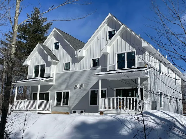 $799,000 | 46 Domino Drive, Unit 46, Warren, VT 05674