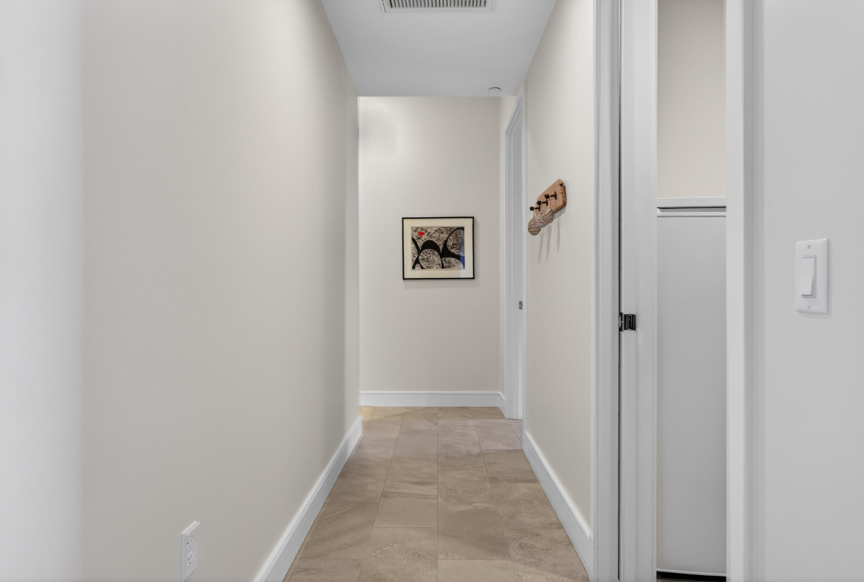 99 Federal Street, Unit 208 Portland, ME 04101 - Photo 5 of 74 Hallway upon Entry