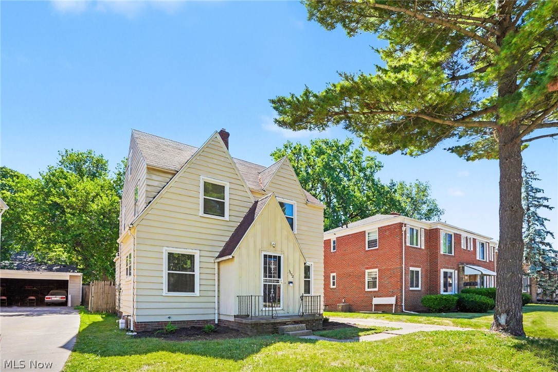 3652 Douglas Road Toledo, OH 43613 - Photo 2 of 12