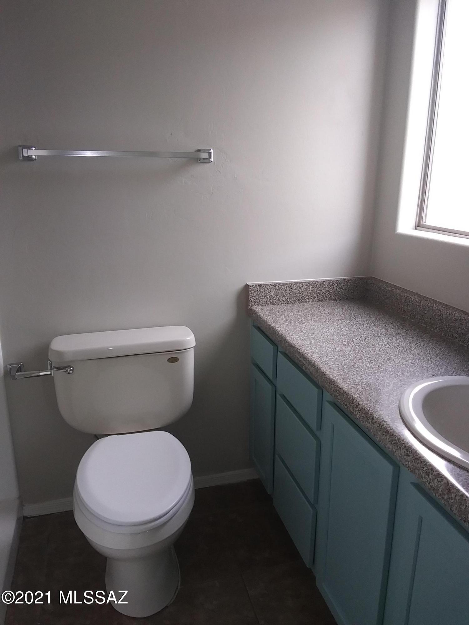 2125 East 35th Street Tucson, AZ 85713 - Photo 17 of 21