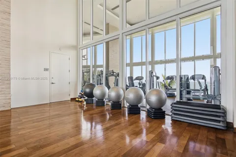 $2,375,000 | 16001 Collins Avenue, Unit 3504, Sunny Isles Beach, FL 33160