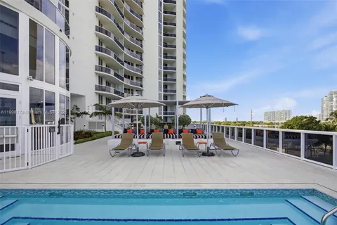 $2,375,000 | 16001 Collins Avenue, Unit 3504, Sunny Isles Beach, FL 33160