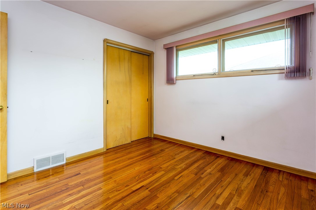 7628 Hoertz Road Cleveland, OH 44134 - Photo 17 of 35