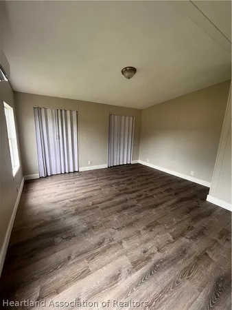 $1,300 | 1732 West Holiday Drive, Lorida, FL 33857