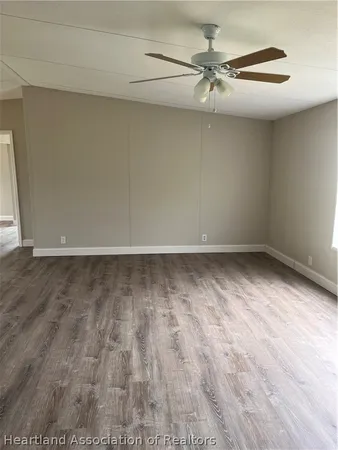 $1,300 | 1732 West Holiday Drive, Lorida, FL 33857