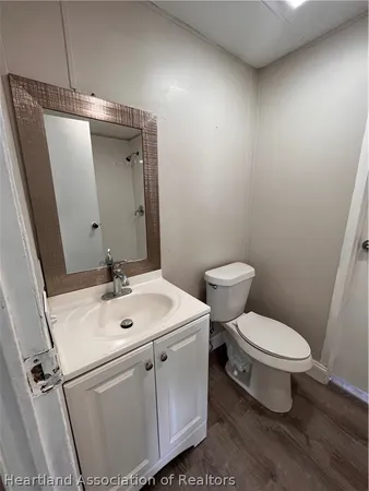 $1,300 | 1732 West Holiday Drive, Lorida, FL 33857