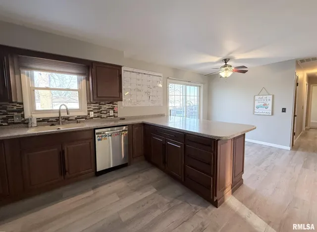 $129,900 | 905 West Palmer Street, Abingdon, IL 61410