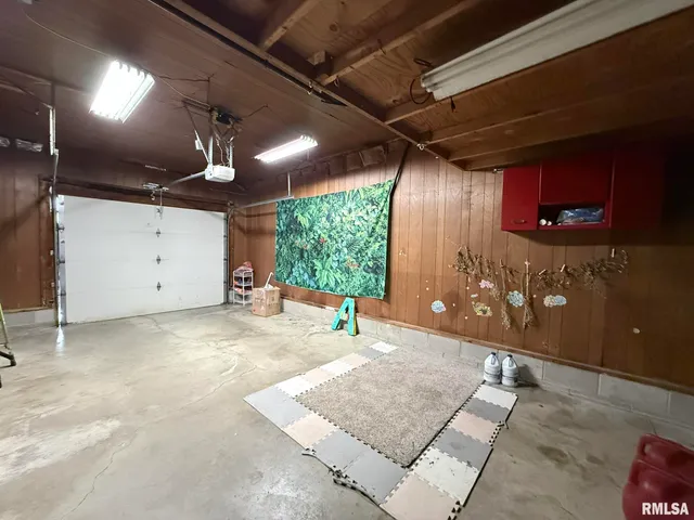 $129,900 | 905 West Palmer Street, Abingdon, IL 61410