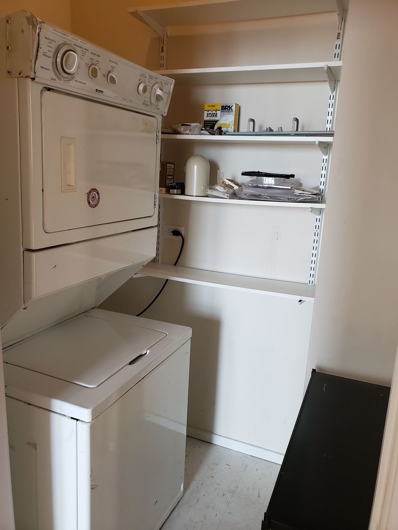 1516 South Wabash Avenue, Unit 508 Chicago, IL 60605 - Photo 9 of 14 a utility room with dryer and washer
