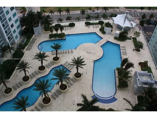 $1,900 | 244 Biscayne Boulevard, Unit 249, Miami, FL 33132