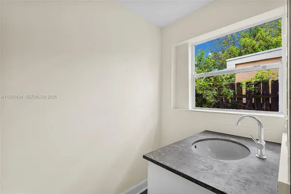 $1,400 | 299 Northwest 43rd Street, Unit 1, Miami, FL 33127