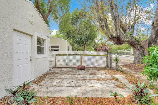 $1,400 | 299 Northwest 43rd Street, Unit 1, Miami, FL 33127