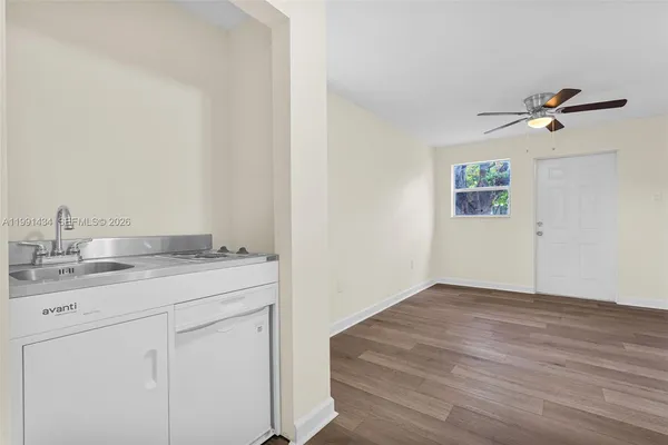 $1,400 | 299 Northwest 43rd Street, Unit 1, Miami, FL 33127