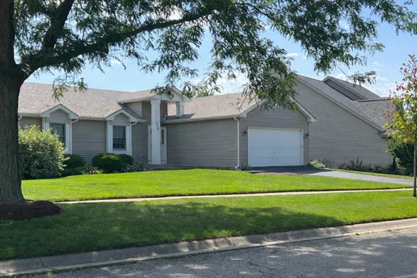 $2,950 | 517 East Conley Drive, Elburn, IL 60119