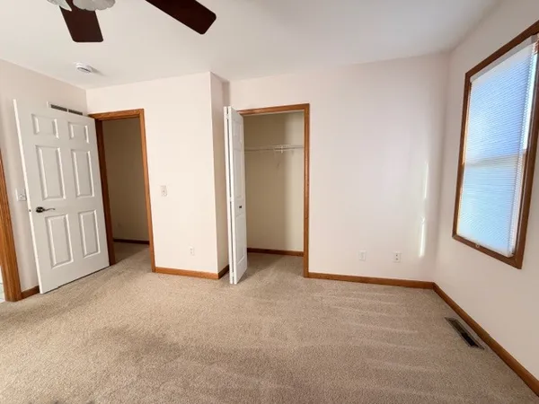 $2,950 | 517 East Conley Drive, Elburn, IL 60119