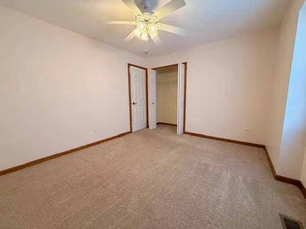 $2,950 | 517 East Conley Drive, Elburn, IL 60119