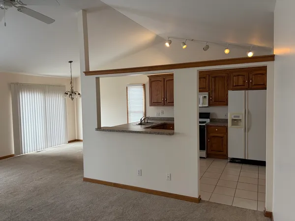 $2,950 | 517 East Conley Drive, Elburn, IL 60119