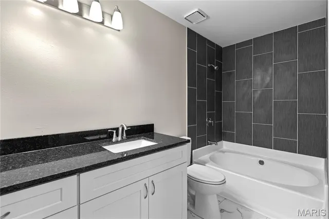 $2,750 | 178 Cascade Cir Drive, Ballwin, MO 63021