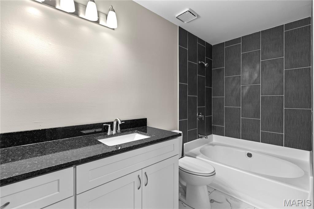 178 Cascade Cir Drive Ballwin, MO 63021 - Photo 13 of 31