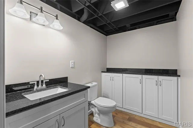 $2,750 | 178 Cascade Cir Drive, Ballwin, MO 63021