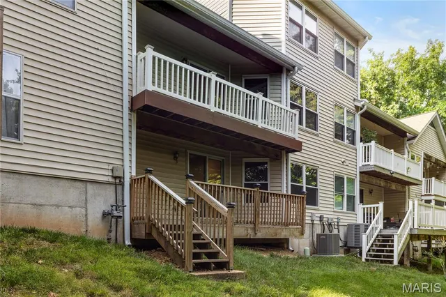 $2,750 | 178 Cascade Cir Drive, Ballwin, MO 63021