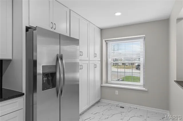 $2,750 | 178 Cascade Cir Drive, Ballwin, MO 63021