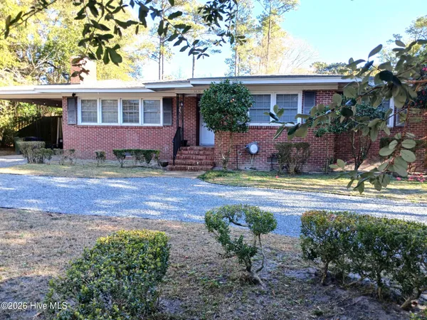 $2,400 | 3826 Winston Boulevard, Wilmington, NC 28403